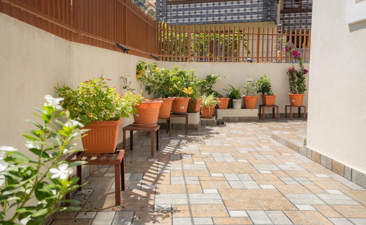 House Of Forrest, Service Apartments كاتماندو المظهر الخارجي الصورة